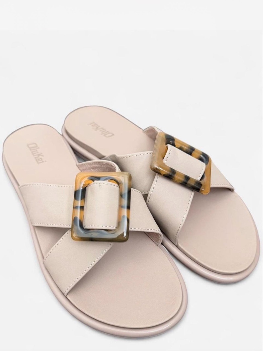 Olukai Lai Beige Slides Sandals Tortoiseshell Buckle 7 - Picture 2 of 4